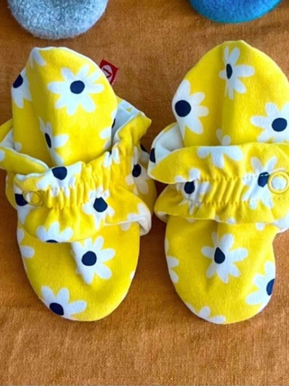 Zutano 3M booties NWOT